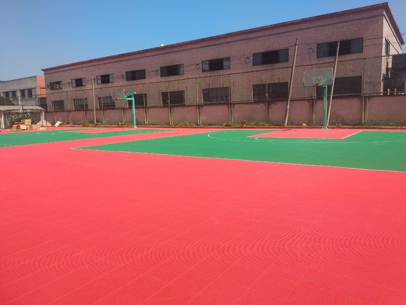 懸浮地板戶外籃球場室外幼兒園輪滑懸浮地墊懸浮式拼裝運動地板生產廠家